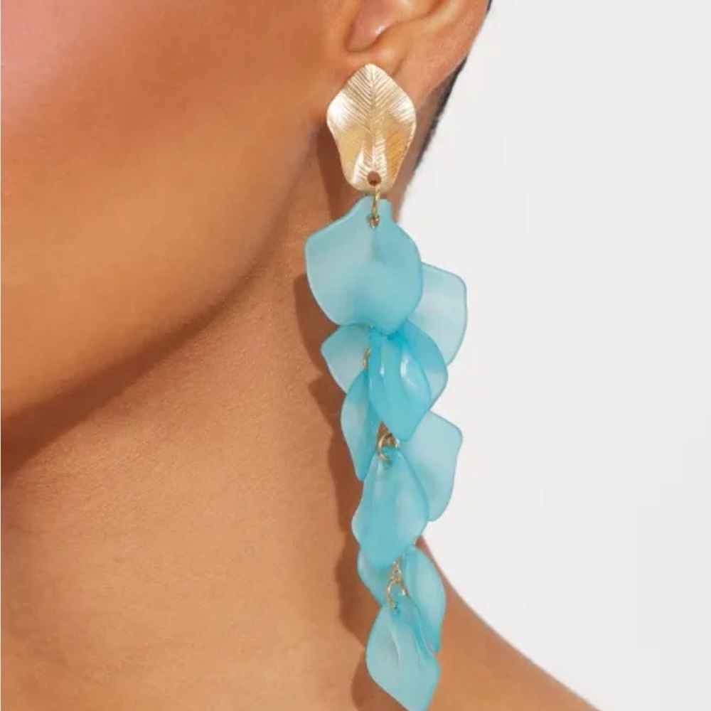 Elegant Gold and Blue petals Drop Earrings